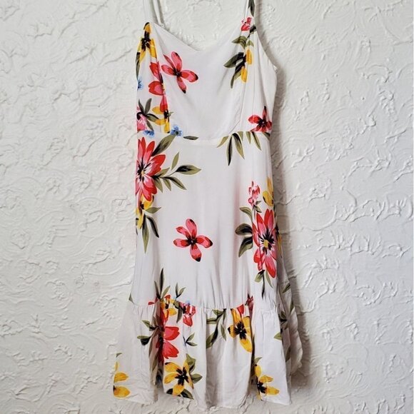 Old Navy White Floral Cami Dress - Picture 2 of 6